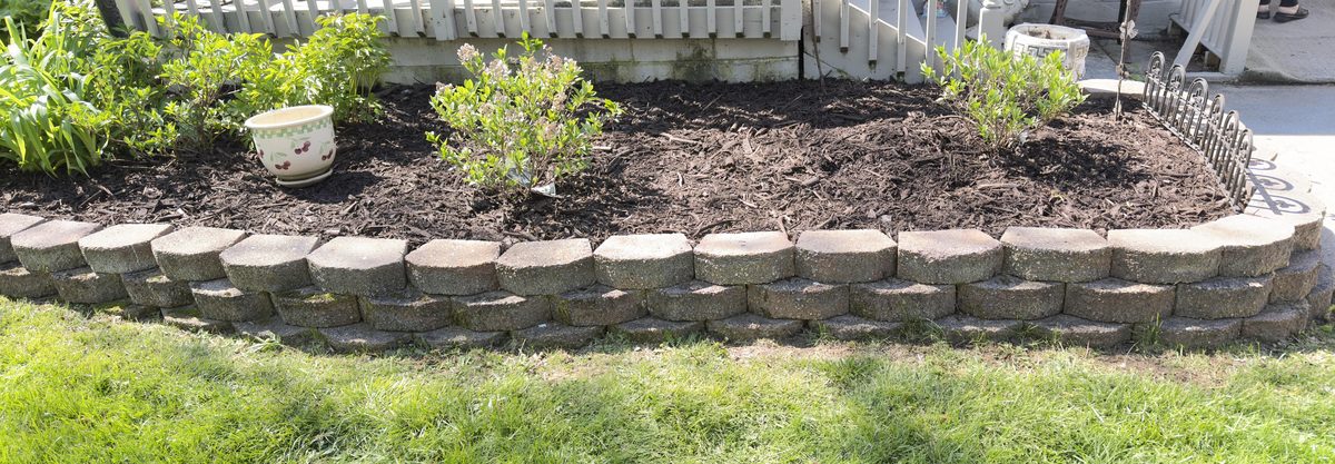 Tidy mulched garden bed at a Clinton, Michigan home